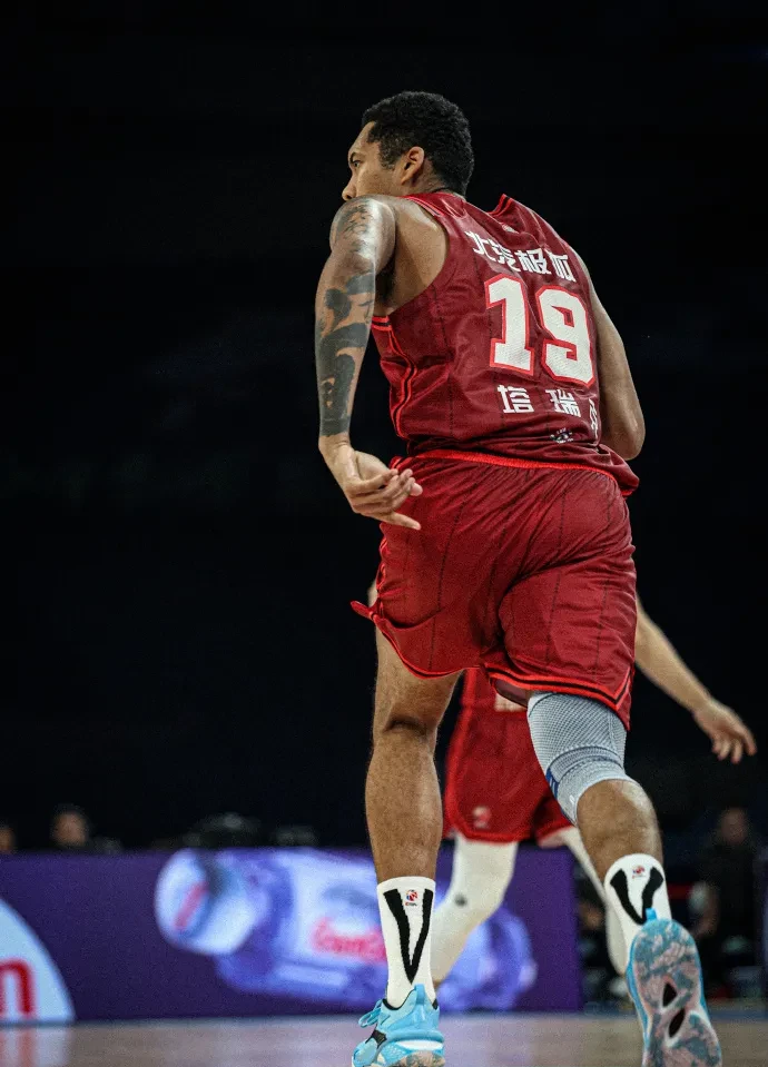 北京国安迎CBA常规赛关键赛；冲刺阶段门线救险；底气十足；球探报告显示潜力的简单介绍