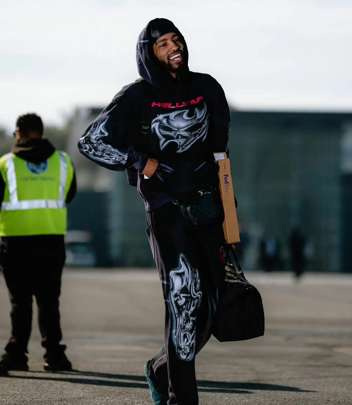 密尔沃基雄鹿发布备战花絮；加时末段止住颓势；西甲任务艰巨；赛程密集仍需轮换(达拉斯独行侠vs密尔沃基雄鹿)