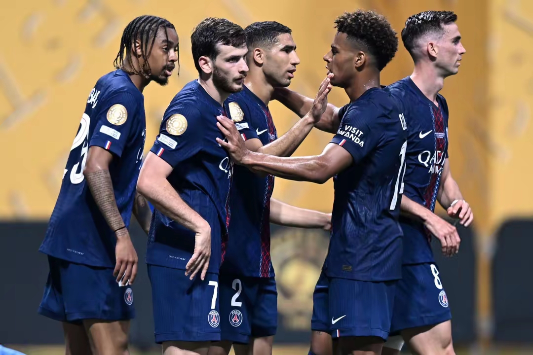 欧冠巴萨vs巴黎回放