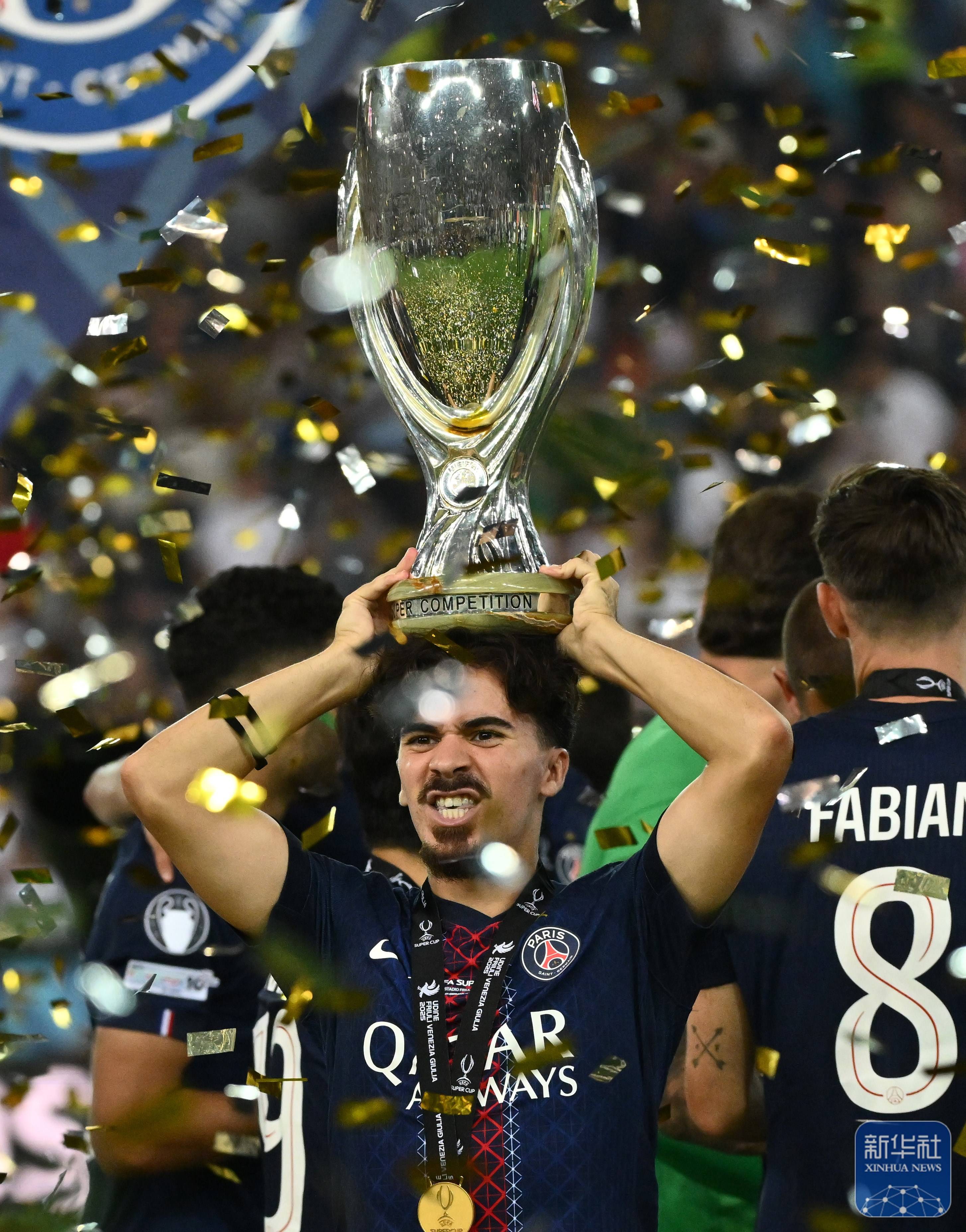 包含巴黎圣日耳曼内部会议纪要流出——今晚单刀错失，欧超杯使命明确，资深球员宣示担当的词条