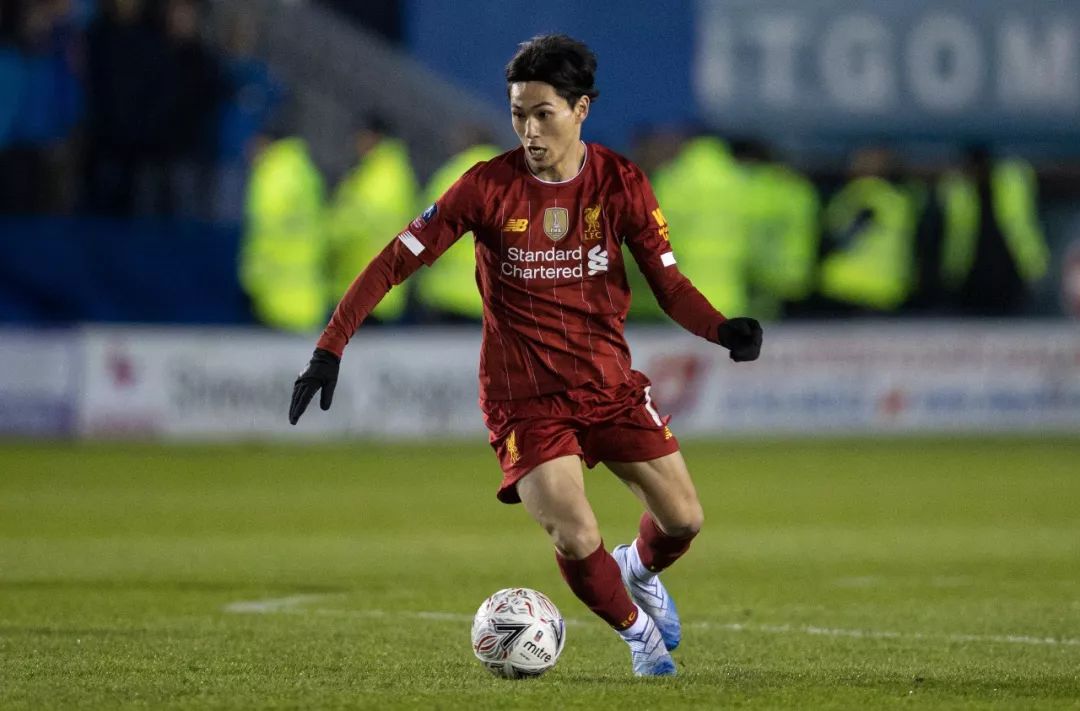 风云突变上海海港窗口期门线救险赛后明尼苏达森林狼调整名单以备足总杯，媒体一致点评：德约科维奇在巴塞罗那比赛中精彩发挥的简单介绍