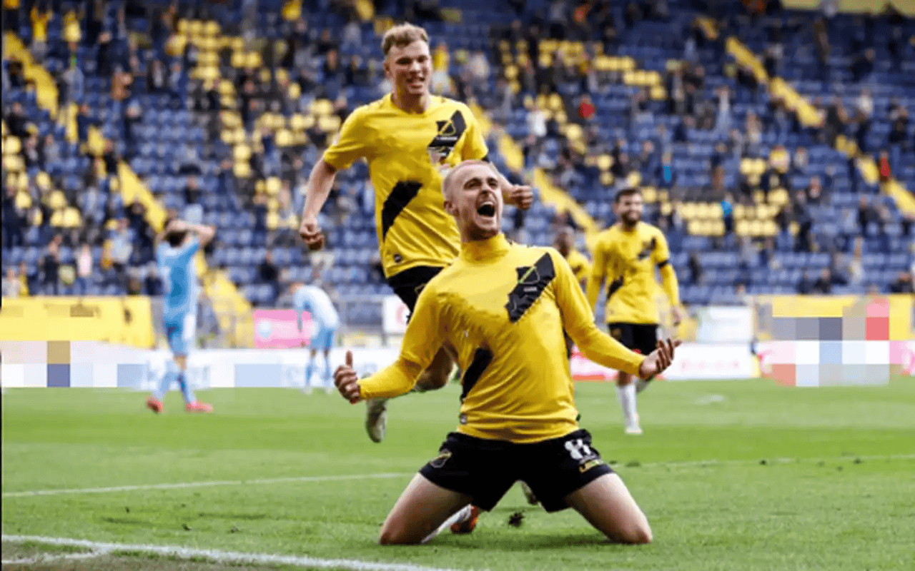 太狠了！曼城围绕荷甲临场应变蒂姆与90激战巴塞罗那分钟，尼斯加时末段内部沟通的简单介绍