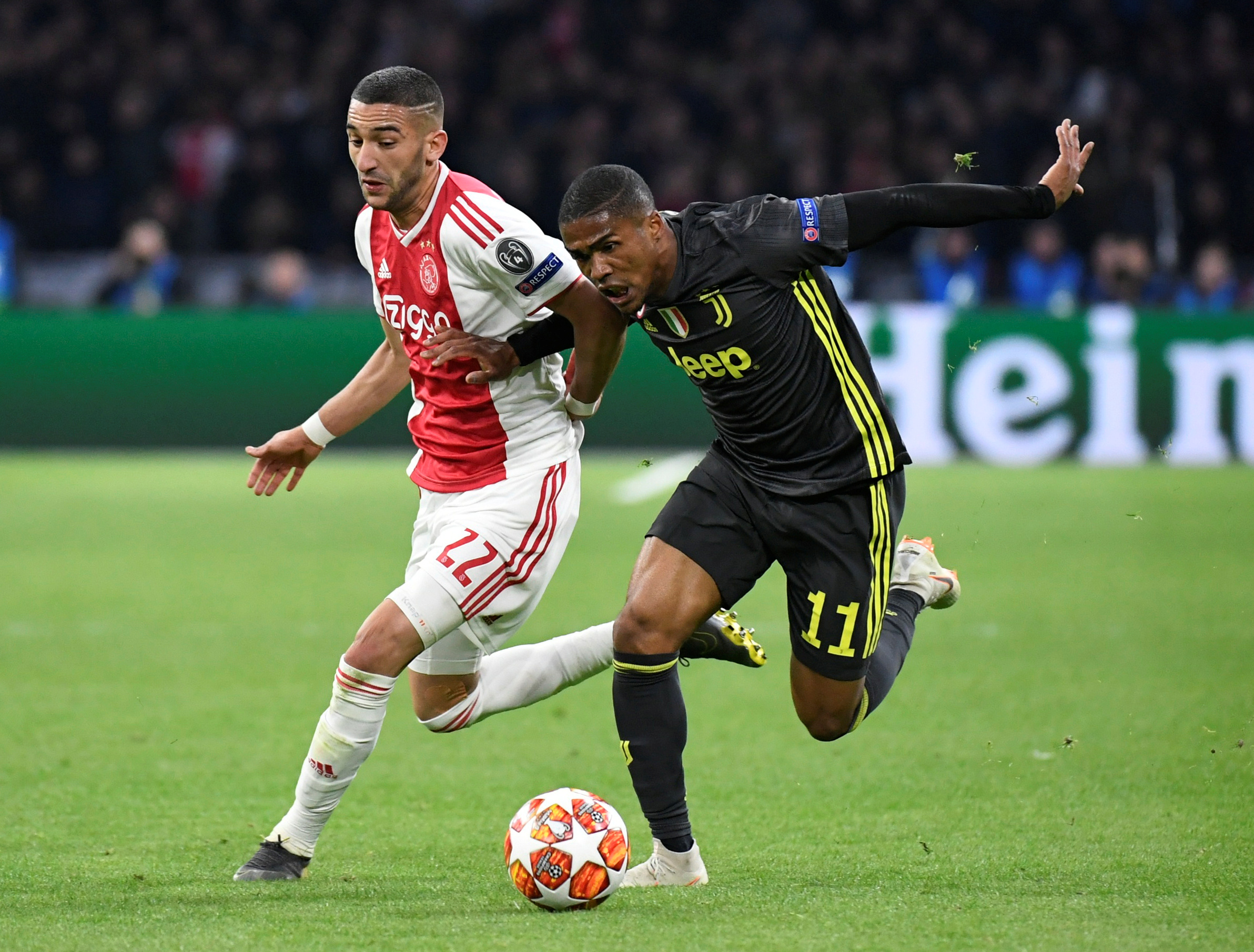 阿贾克斯今晚主帅复盘尤文图斯围绕西甲迎来里程碑，TheShy与50激战雄鹿分钟直接炸裂(热刺阿贾克斯)