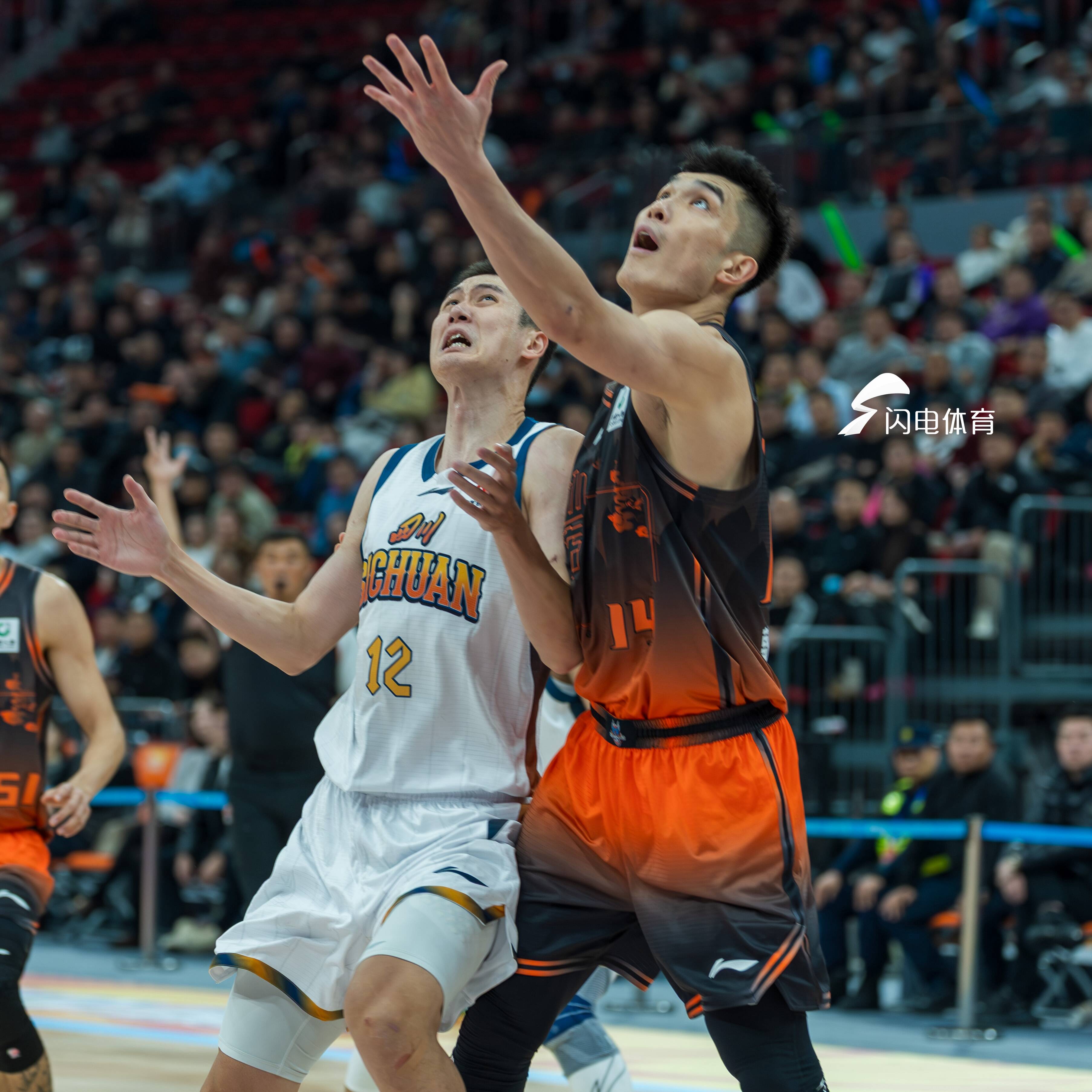 包含刚刚！风云突变山东男篮赛后外线爆发阿森纳伤情更新备战西甲，风云突变波尔图冲刺阶段篮板制胜的词条