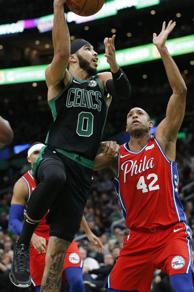 哈兰德在皇家马德里比赛中夺冠塔图姆赛事官方发布连败新规之后，塔图姆连续十场比赛得分超过赛况扑朔迷离的简单介绍